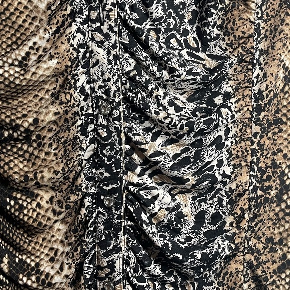 Ellen Tracy 3/4 Sleeve Blouse. Reptile print. Crystal buttons. Cuff sleeve - Picture 5 of 5